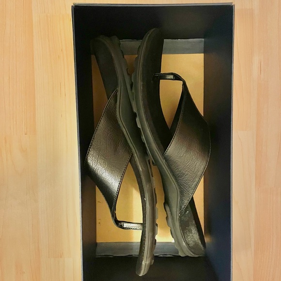 Cole Haan Black Sandals - Picture 5 of 6